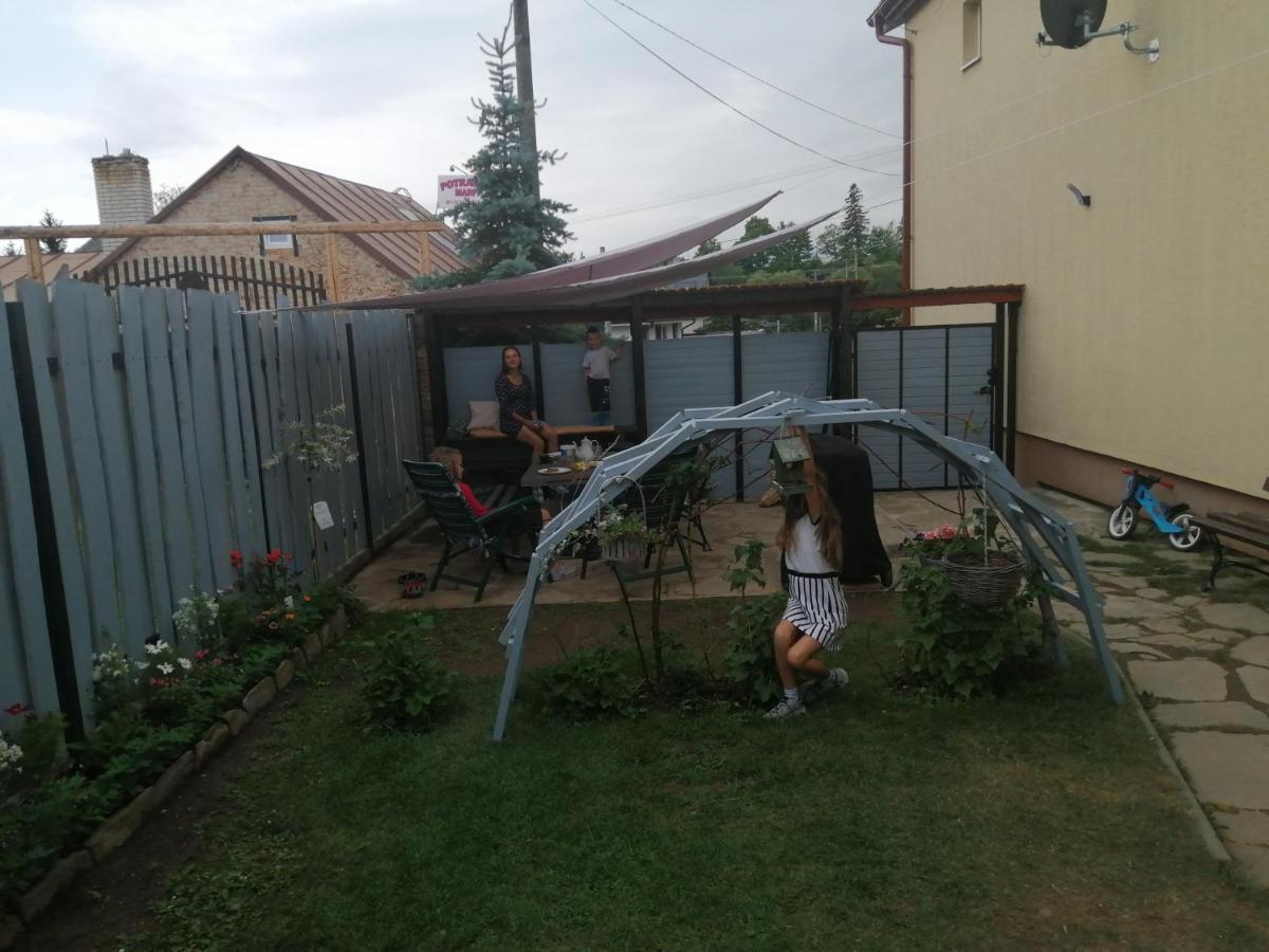 Apartman Lastovicka Stara Lesna Exterior photo